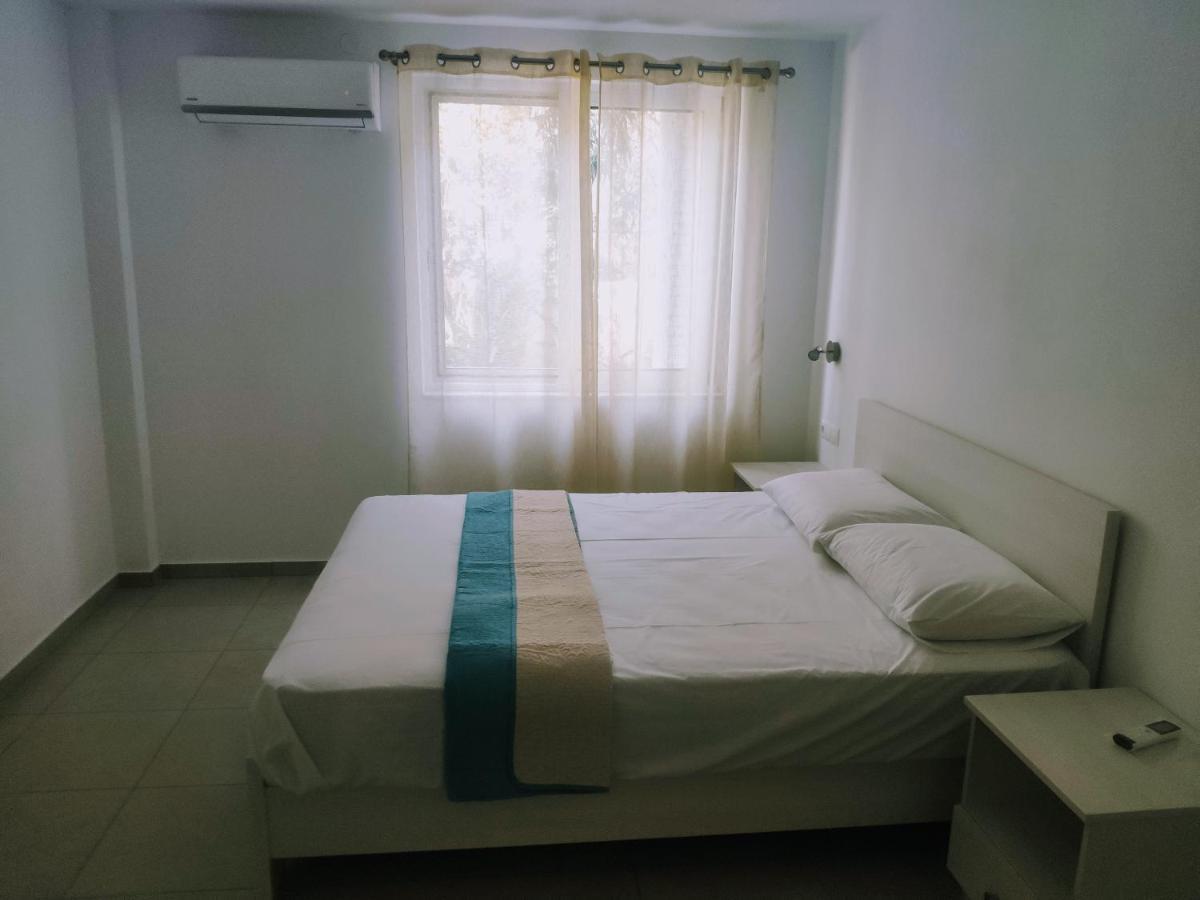 Alexia Rooms Palaiochora Exterior foto