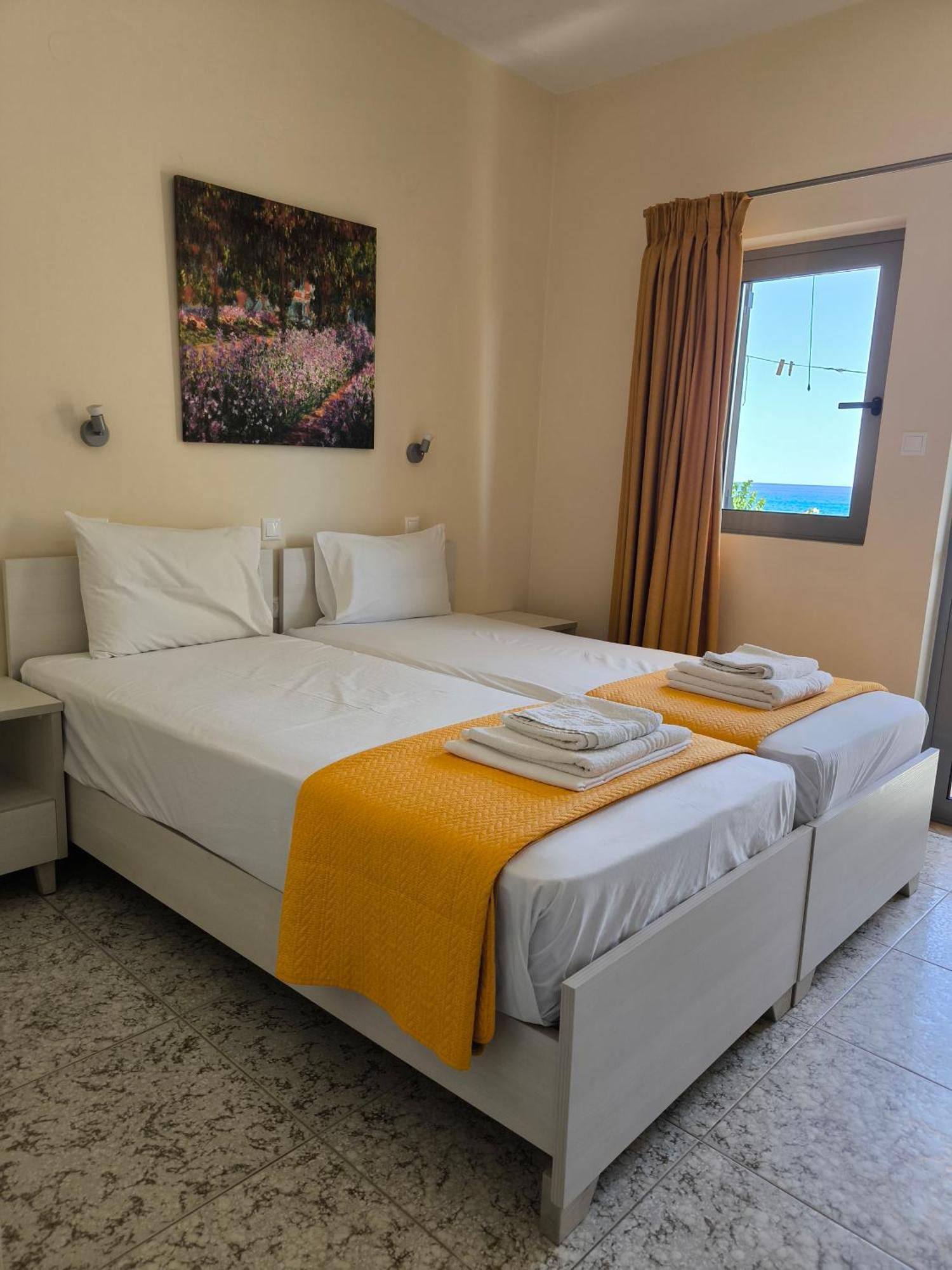 Alexia Rooms Palaiochora Cameră foto