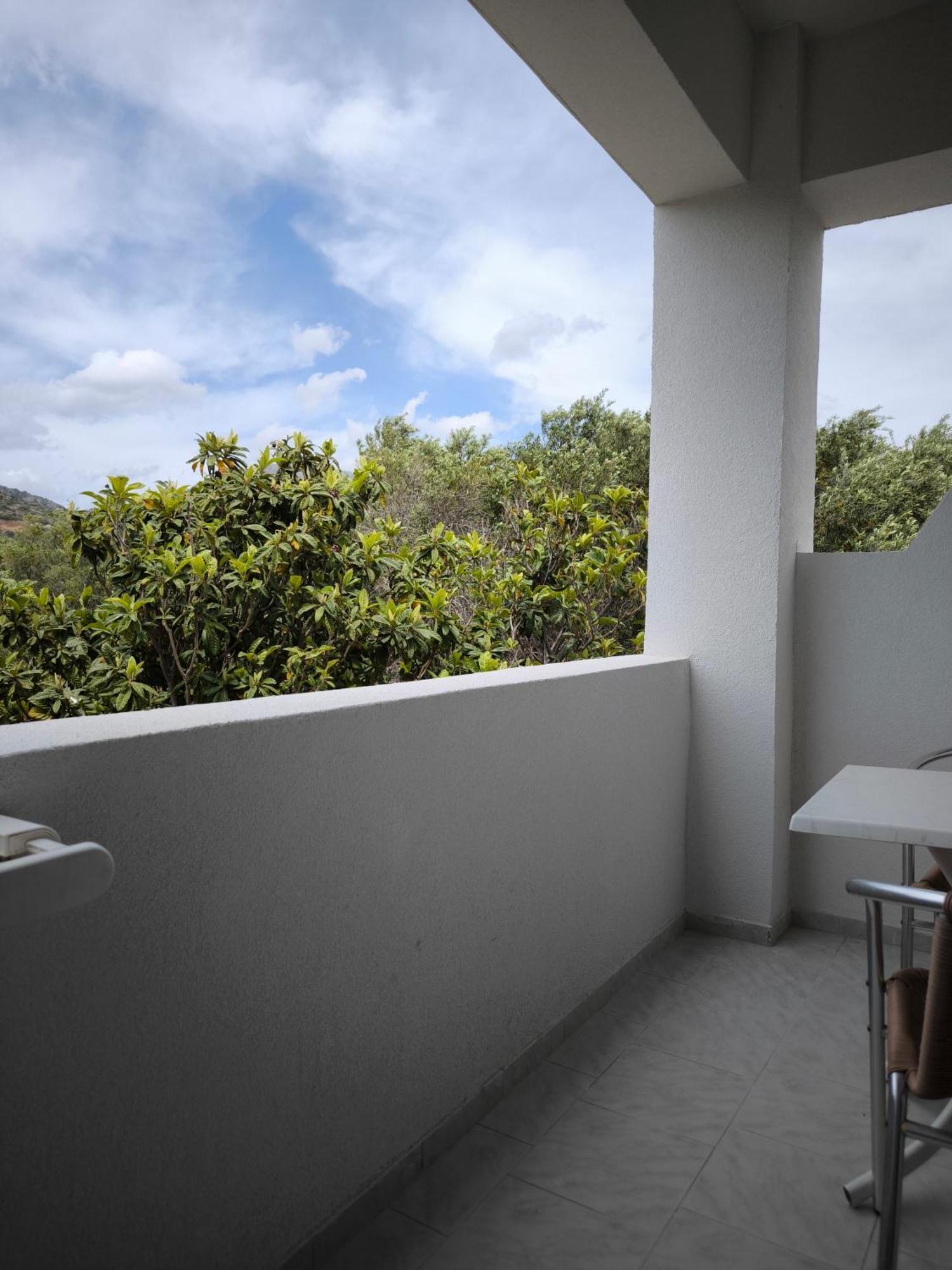 Alexia Rooms Palaiochora Exterior foto